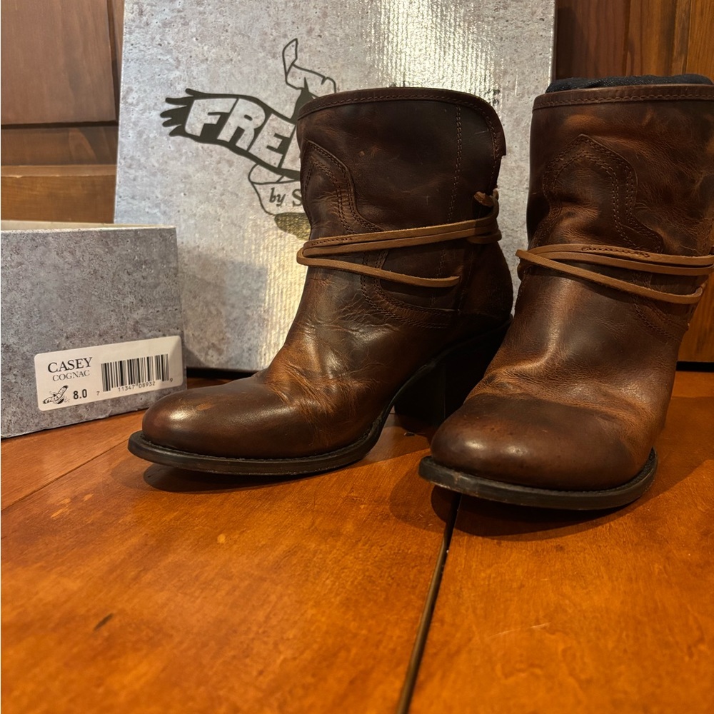 Freebird Casey boot size 8 with box